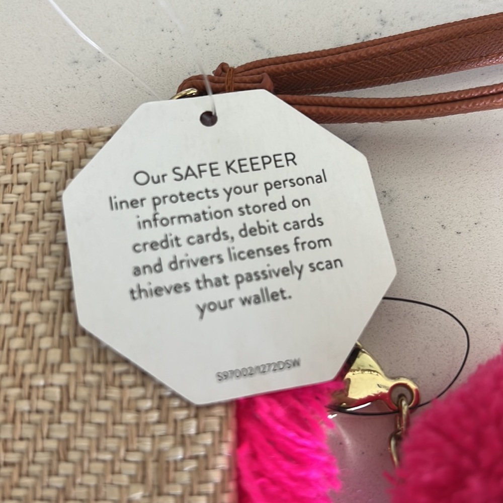 Wristlet - Picture 4 of 6